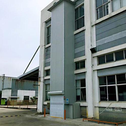 導軌式升降貨梯(室外)